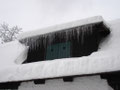 Eiszäpfen hingen von den Dächern. So stellt man sich den Winter vor!