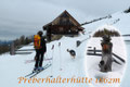 … zur 1862m hoch gelegenen Preberhalterhütte empor. Einige Tourengeher samt vierbeinigem Anhang tummelten sich rundum die Hütte, genossen still die Aussicht und nutzten das ideale Platzerl für die erste Rast.