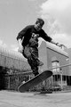 2002. Skateboarding in Köln. Fakie-Presserflip.