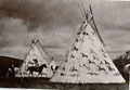 Sioux Oglala (índios norte-americanos) e seu abrigos (tipis) 
