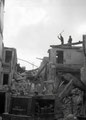 Paris (F-75) et suivant
