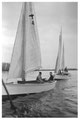 op De Kaag , oefenen en daarna op sleep, begin 1940