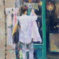 Elegante Frau vor dem Geschäft: Stimmungsvolles Daily Painting in Öl - Dekoration für stilvolle Büros.