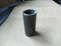 Ein Stahlrohr mit ca. 85mm Länge wird mit der Drehmaschine...