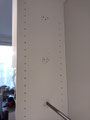 ...und in den Schrank montieren, um...