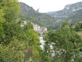 Tarn et village (Les Vignes).