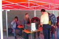 Der Grillwurst-Stand ist vor allem zu Mittag gut besucht