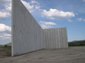 Paneles del frontis y la pared lateral colocados