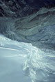 Tiefblick auf Mountetgletscher mit Eisbruch