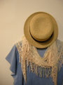 hat...Banner Barrett / ￥3200 / stole... JILL STUART / ￥2800