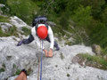 am Ende des Risses in der 4. Sl