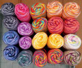 Pro Lana Joker 8 color - bewährtes Schul- und Topflappengarn in buntem Farbmix für Topflappen, Spülis, Accessoires und Dekorationen, 100% Baumwolle, Lauflänge 87m/50g, maschinenwaschbar bis 60°
