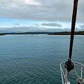 Entering the river before high tide (during low tide there is only 1m of water)