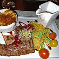 Before a short nigth in Kirkens we went to one of the few restaurants. On the menu, there's only reindeer meat...