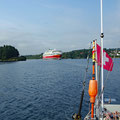 Big cruising ship nearing with 20kn in the narrow Karmsund