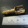 材質 : C3604　　　 サイズ : φ13ｘ41.5　　　　　　　 LOT : 500 　　　　　　 穴がいろいろとあいた複合加工です。 各種複合機も取り揃えてますので、複雑な形状の製品でも機械内（1次加工）で加工が行えます。