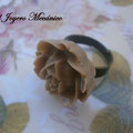 A010 Anillo flor café