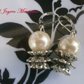 PP003 Pendientes perlas y metal. Largo aprox. 4cm. 2,00 euros