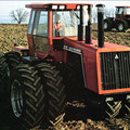 Allis chalmers 4W-305 (Quelle: AGCO)