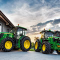 John Deere 6110MC und 6110RC Traktoren (Quelle: John Deere)