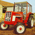 IHC 354 Traktor mit Kabine (Quelle: Hersteller)