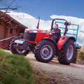 Massey Ferguson 4707 Kompakttraktor mit Allradantrieb ohne Kabine (Quelle: AGCO)