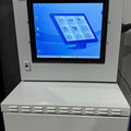 Kundenbeispiel Einbau Industrie Monitor 19 Zoll Touch und BDE Terminal in Schaltschrank