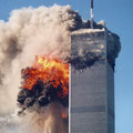 L'attentat de New York, le 11 septembre 2001 - Le World Trade Center est la cible du réseau terroriste Al-Qaida.