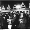 "Friedliche Revolution" à Leipzig. Participants à une marche silencieuse, le 9 novembre 1989.