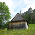 Bei der Brüederen-Kapelle beginnt der Steilaufstieg.