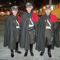 Les policiers du Quito historique en tenue du soir (cape et épée !!!)