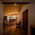 【注文住宅】千葉県松戸市の二世帯住宅　重層長屋の家　玄関