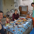 Chez Saikal et son papa Essentur, à Bishkek