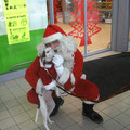 Petit Papa-Noël qui écoute avec attention le voeux de Tamia ;o)