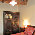 Iribarnia - Gite Atherpetxea - mobilier chambre côté est