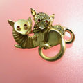 Adorable figural Siamese cats brooch - For cat lovers pin - pale gold tone accented by clear pave and glass ruby eyes - art.736/5