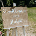 Holzschild "Willkommen zu unserer Hochzeit"
