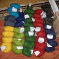 42% Mohair und Synthetik; sehr leichtes Garn