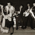 The Four Tielman Brothers met zusje Jane - calypso demonstratie - Hotel De Schuur, Breda 1957. gemaakt in de achterzaal van hotel De Schuur.
