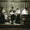 THE REVIVE vlnr: Vic Jut, Ferry Beckman-Lapré, Arie Mosies, David Hoff, Manneke Jimmy Jaspers