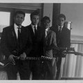 Jack Dens & The Swallows (1961) vlnr: Gerrit 'Nono' Gillet, Henk Voorheijen, Nico Takarindingan en Jack de Nijs