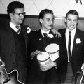 THE NEW HEADLINES 1962 vlnr: Kees van Dijk - Hans van Dijk - Jan (Dimitri) van Toren (fotocollectie: Kees van Dijk)