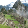 Machupicchu am Morgen mit den aufsteigenden Nebelschwaden