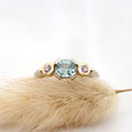 "Tinkerbell" - Ring Weiss- & Gelbgold 750 mit 3 Saphiren, 2650.-