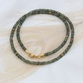 Collier mit Saphiren, Verschluss und Zwischenteile Gelbgold 750, 682.-
