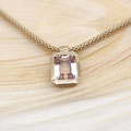 "Samantha" - Collier Sandgold 750 mit Morganit, 2787.-