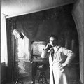1929