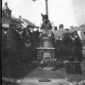 1924 - Nivelles, les bateleurs (place Emile de Lalieux)