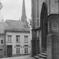Entrée de l'église Saint-Nicolas
