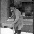1929